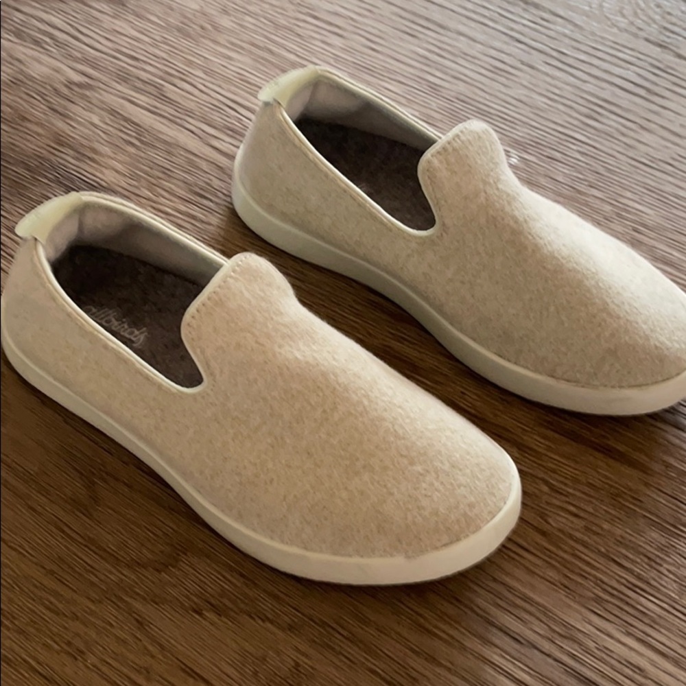 Ladies Allbird slip on tennis shoes